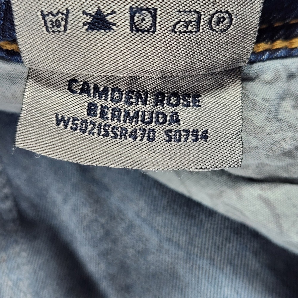 Silver Jeans Co Camden Rose Bermuda Shorts Dark Wash Denim Womens Size 14 W50215 - Picture 10 of 11